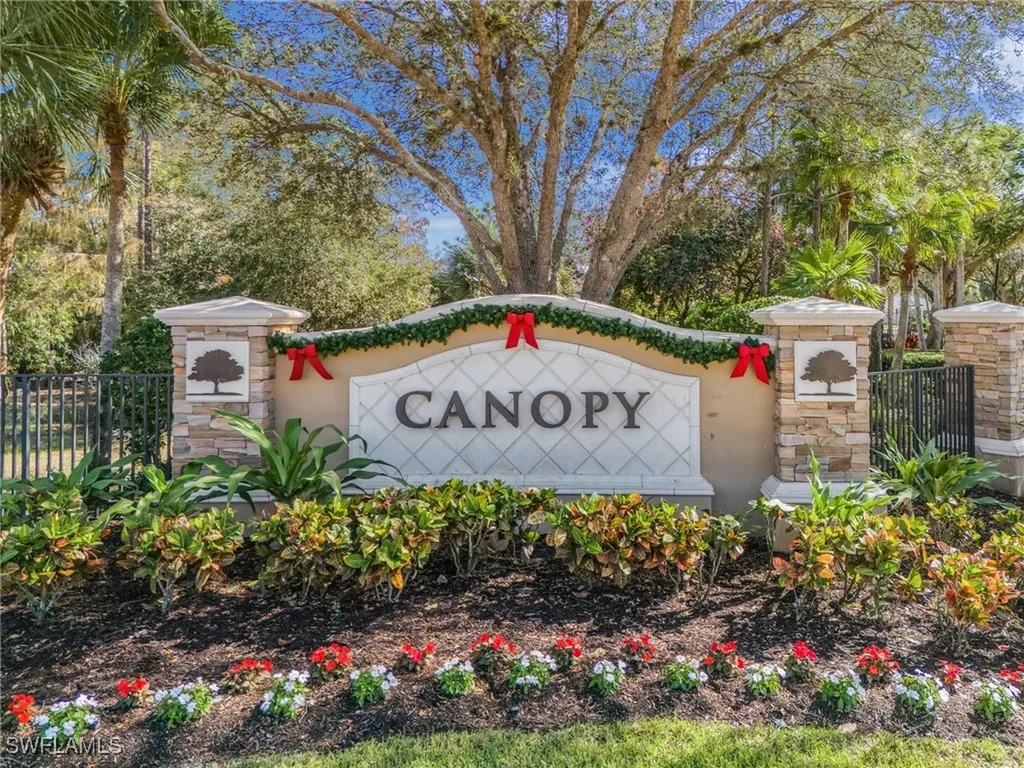 3728 Canopy Circle Naples FL 34120