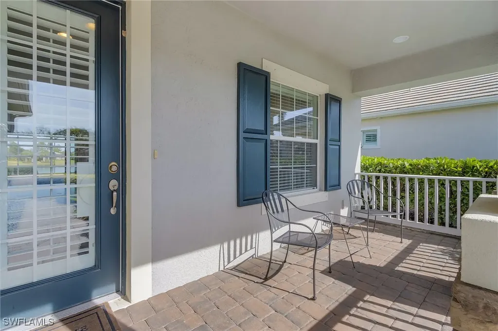 3728 Canopy Circle Naples FL 34120