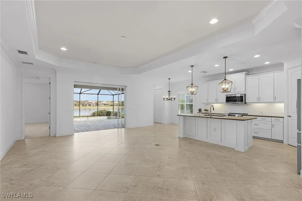 3728 Canopy Circle Naples FL 34120