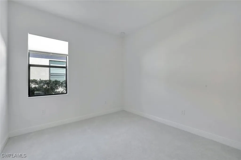 1999 Mustique Street Naples FL 34120