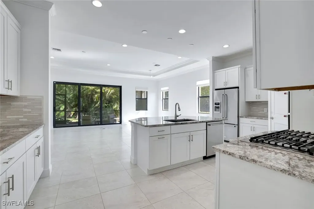 1999 Mustique Street Naples FL 34120