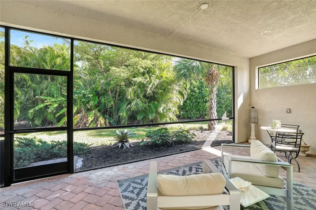 1999 Mustique Street Naples FL 34120