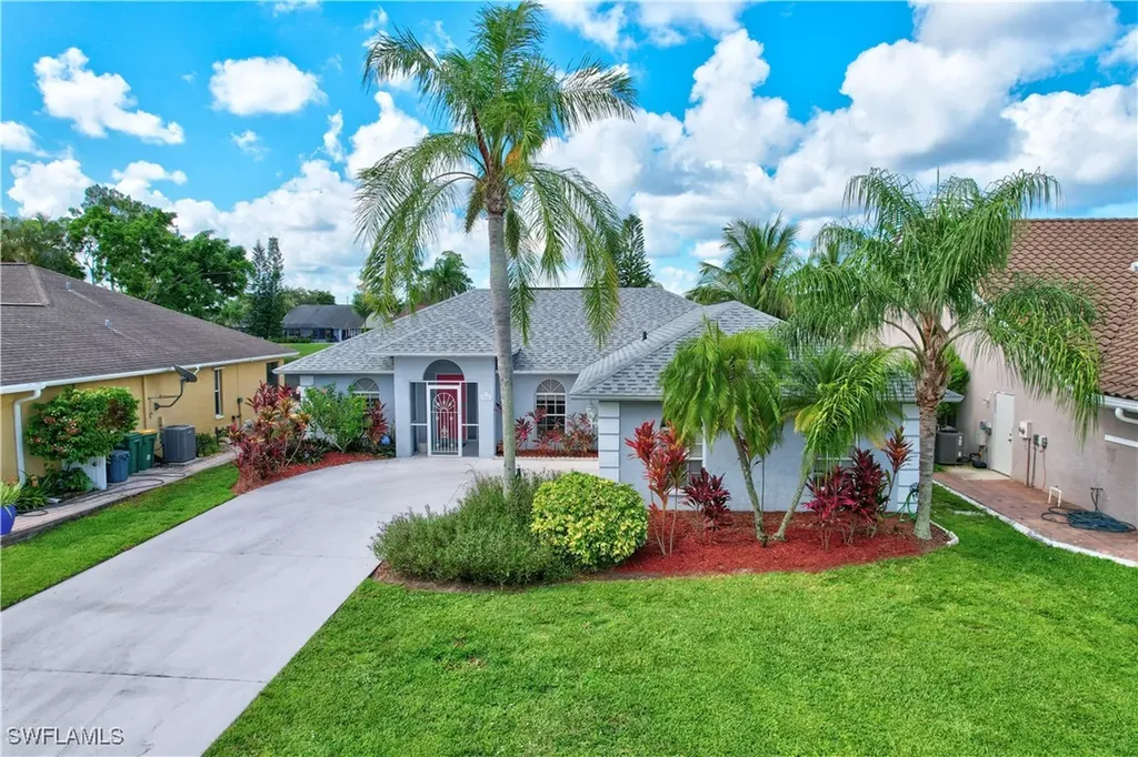 3581 Kent Drive Naples FL 34112