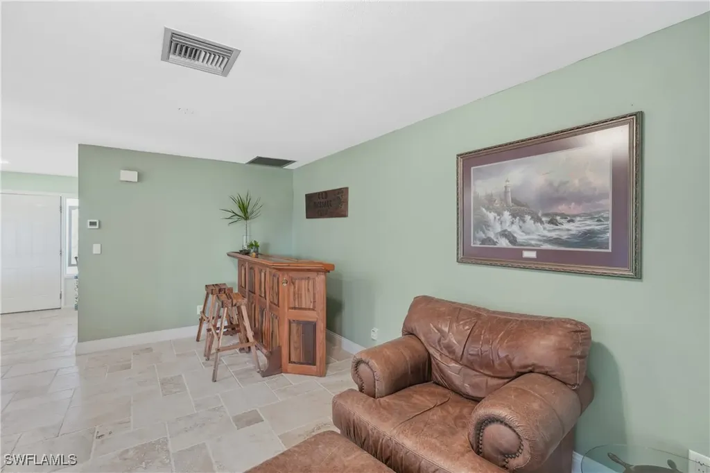 5219 Seminole Court Cape Coral FL 33904