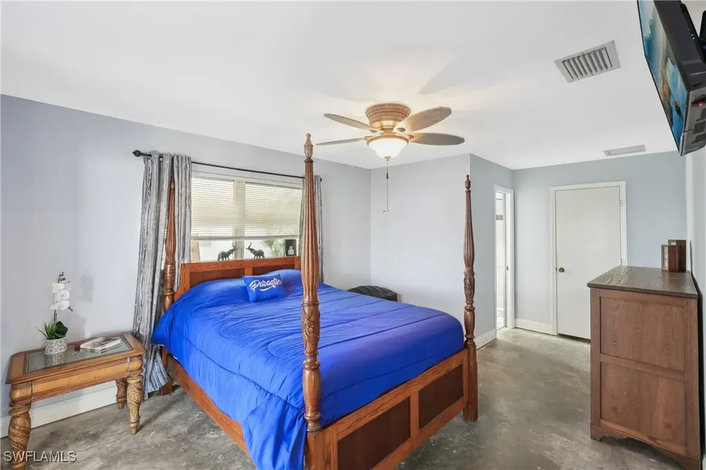 5219 Seminole Court Cape Coral FL 33904