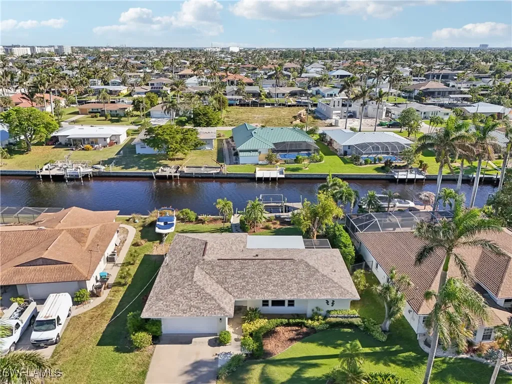 5219 Seminole Court Cape Coral FL 33904