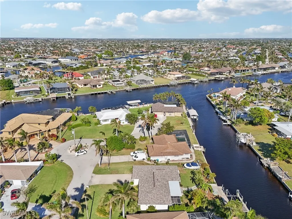 5219 Seminole Court Cape Coral FL 33904