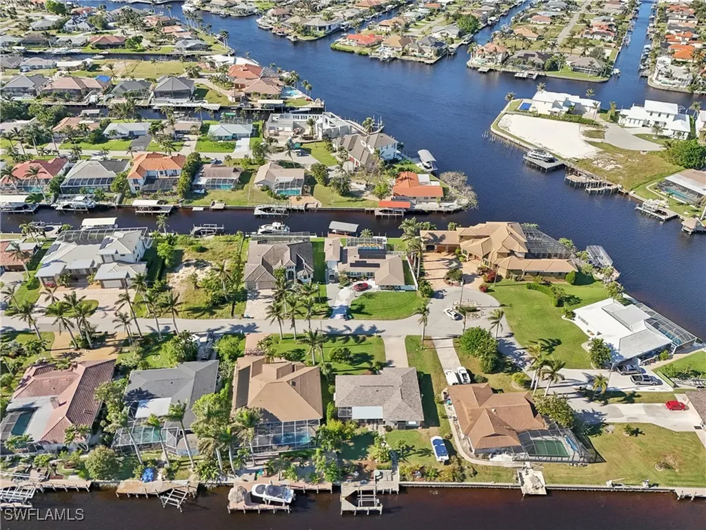 5219 Seminole Court Cape Coral FL 33904