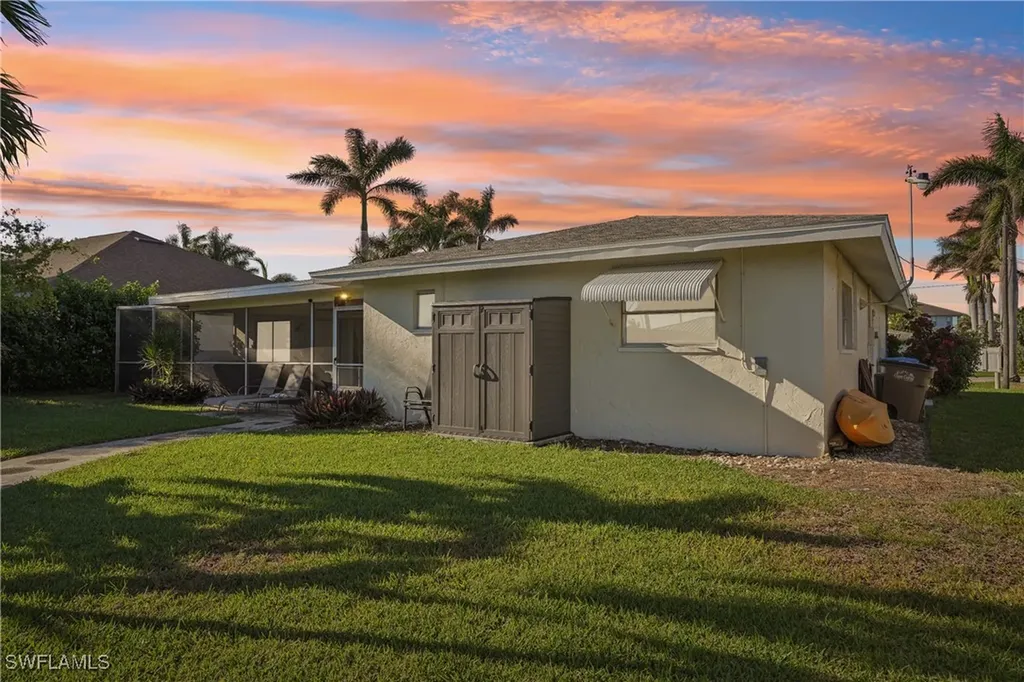 5219 Seminole Court Cape Coral FL 33904