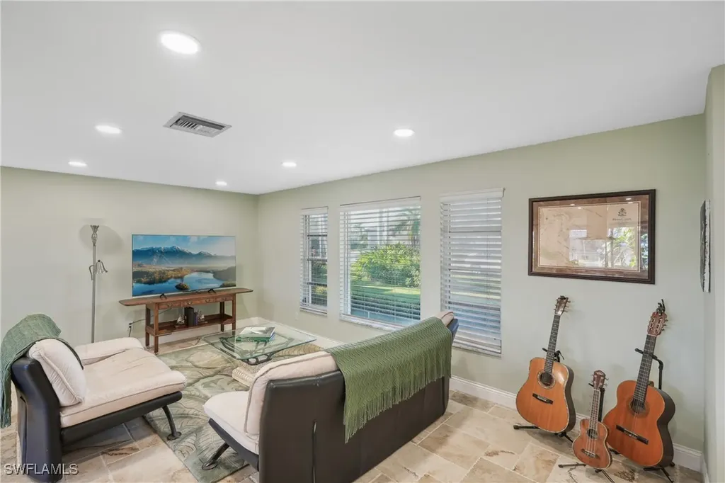 5219 Seminole Court Cape Coral FL 33904
