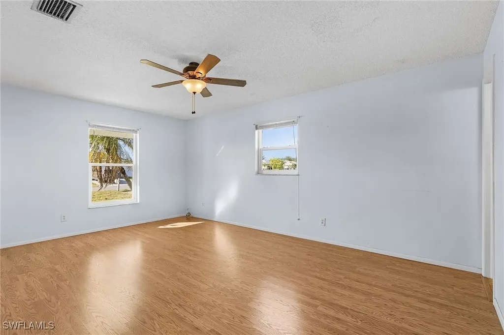 2017 NE 15th Place Cape Coral FL 33909
