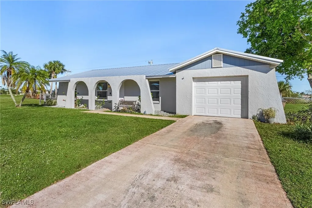 2017 NE 15th Place Cape Coral FL 33909
