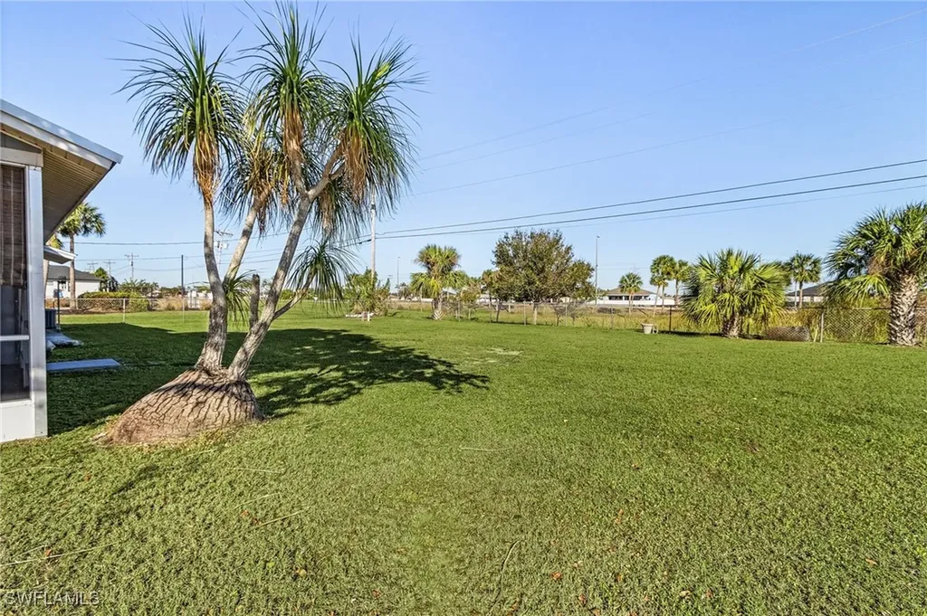 2017 NE 15th Place Cape Coral FL 33909