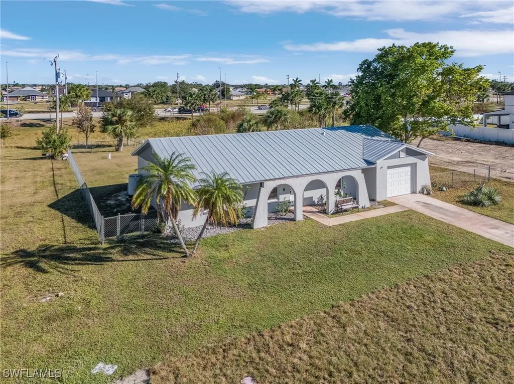 2017 NE 15th Place Cape Coral FL 33909