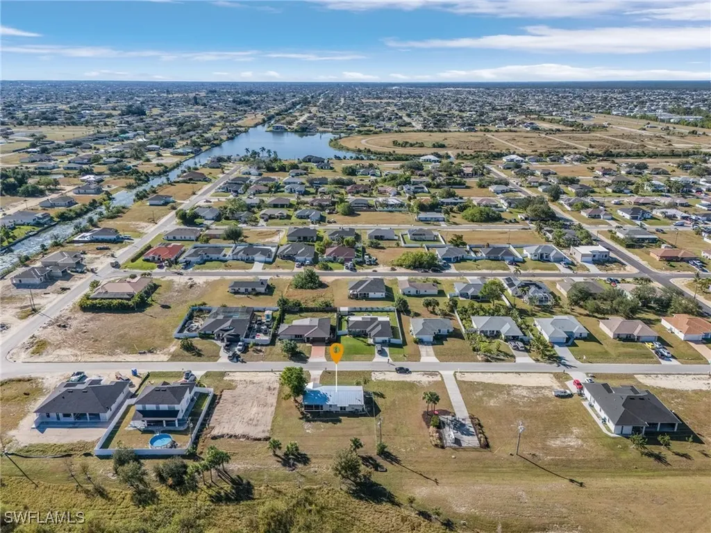 2017 NE 15th Place Cape Coral FL 33909