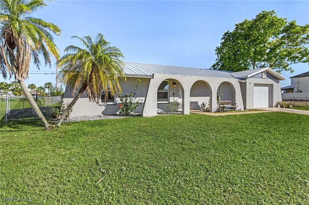 2017 NE 15th Place Cape Coral FL 33909