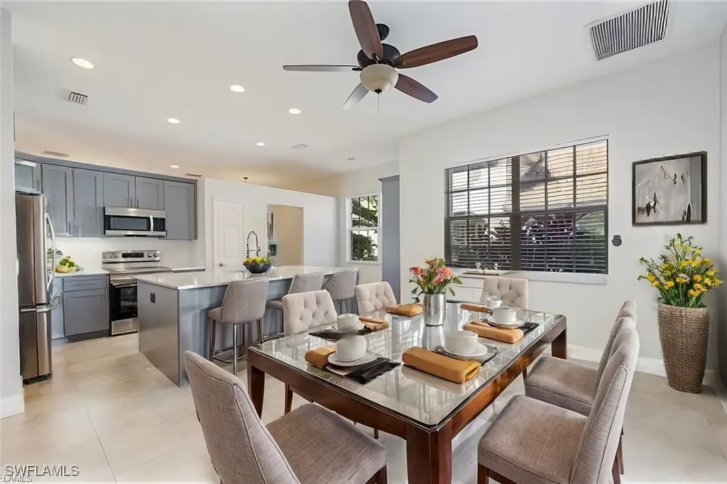 176 Vista Lane Naples FL 34119