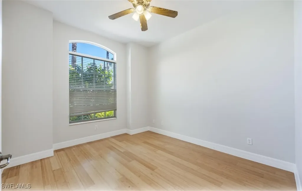 176 Vista Lane Naples FL 34119
