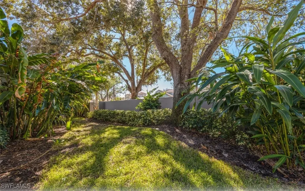 176 Vista Lane Naples FL 34119
