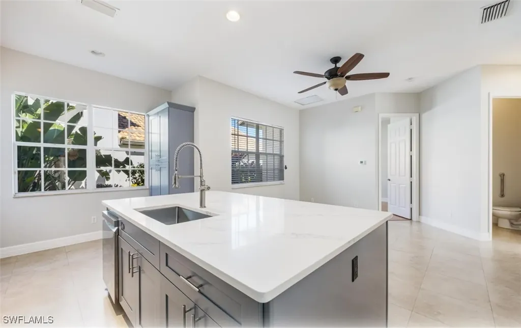 176 Vista Lane Naples FL 34119