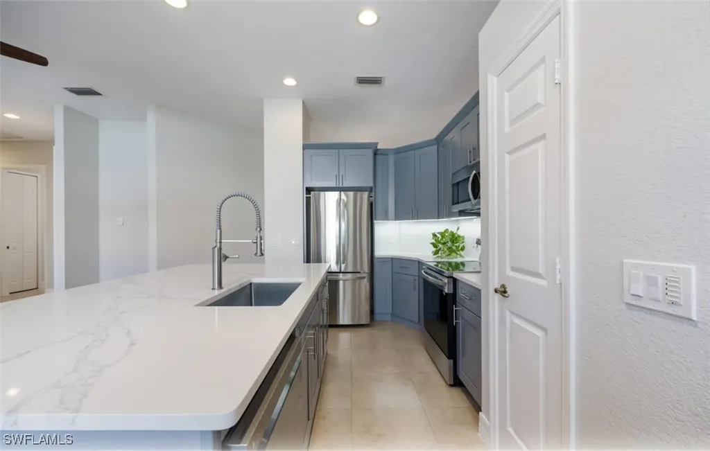 176 Vista Lane Naples FL 34119