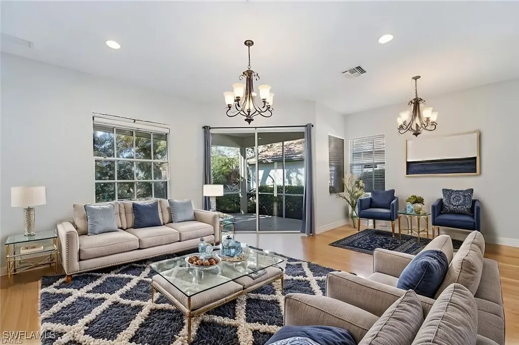 176 Vista Lane Naples FL 34119