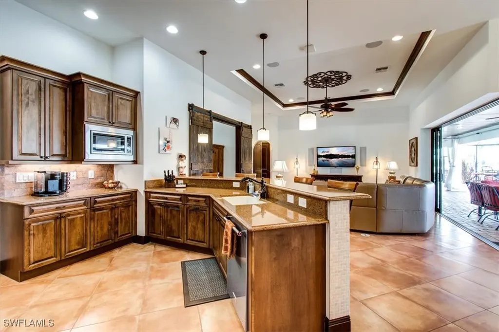 2520 SW 14th Place Cape Coral FL 33914
