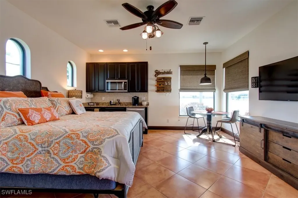 2520 SW 14th Place Cape Coral FL 33914