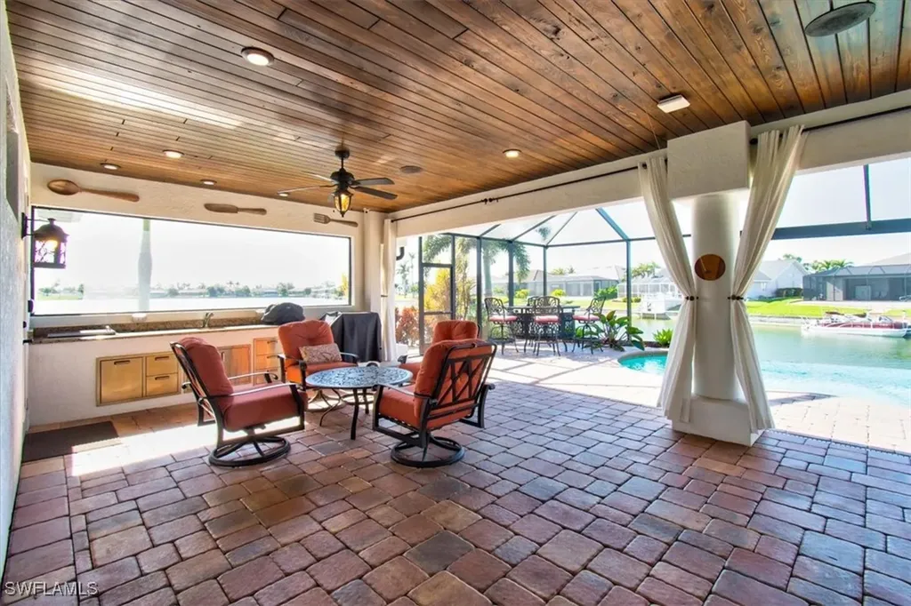 2520 SW 14th Place Cape Coral FL 33914