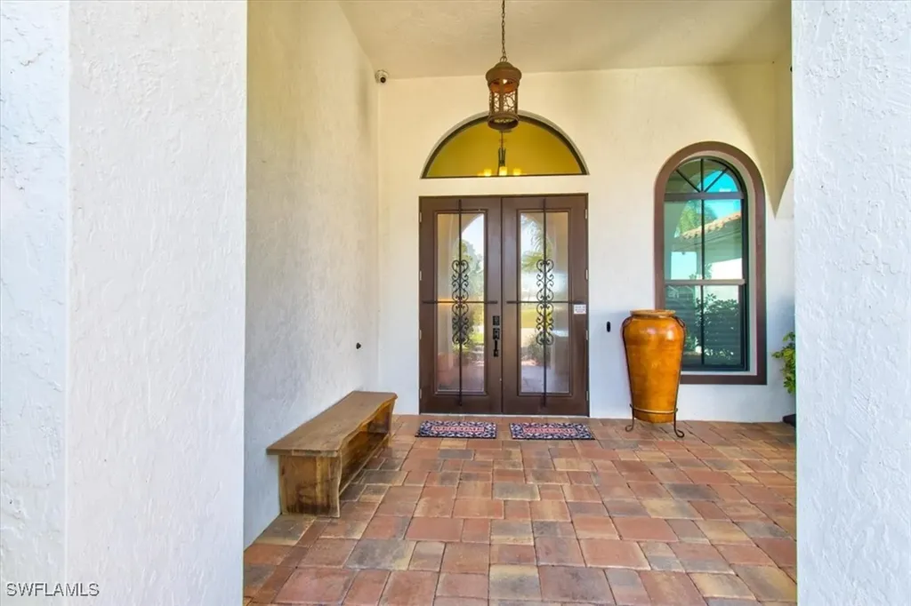 2520 SW 14th Place Cape Coral FL 33914