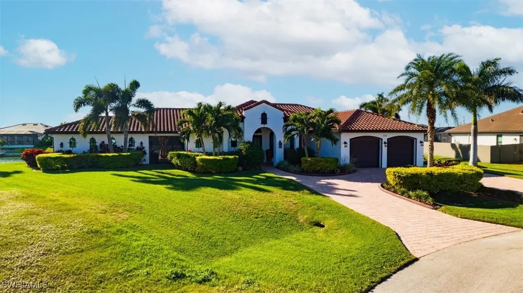 2520 SW 14th Place Cape Coral FL 33914
