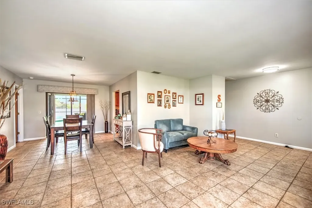 1128 SW 44th Terrace Cape Coral FL 33914