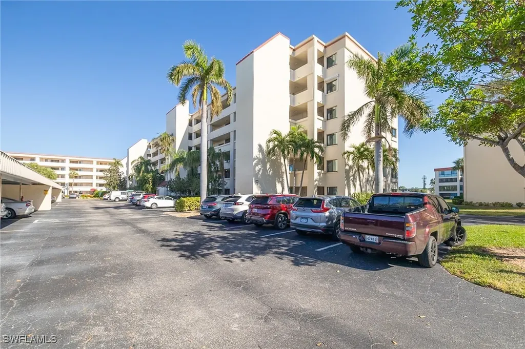 7406 Lake Breeze Drive Fort Myers FL 33907