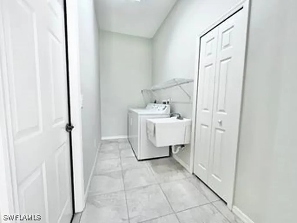 1941 Palo Duro Boulevard North Fort Myers FL 33917