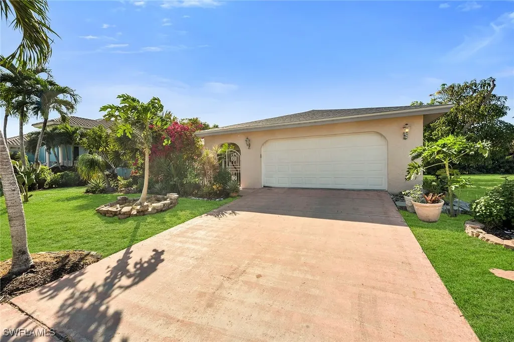 590 Fieldstone Drive Marco Island FL 34145