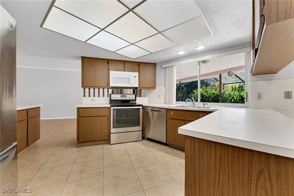 590 Fieldstone Drive Marco Island FL 34145
