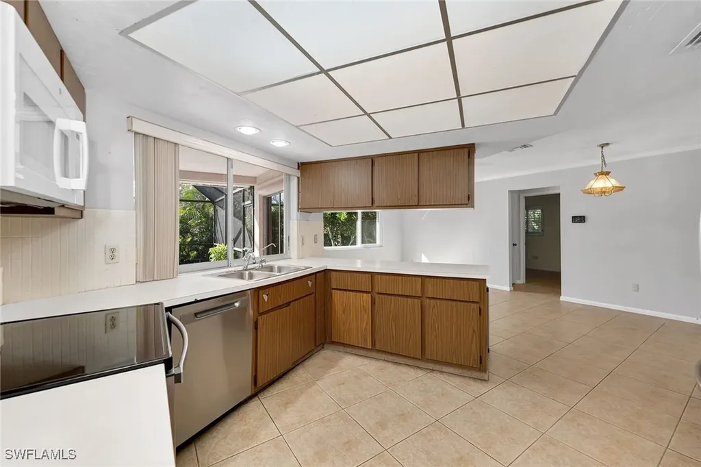 590 Fieldstone Drive Marco Island FL 34145