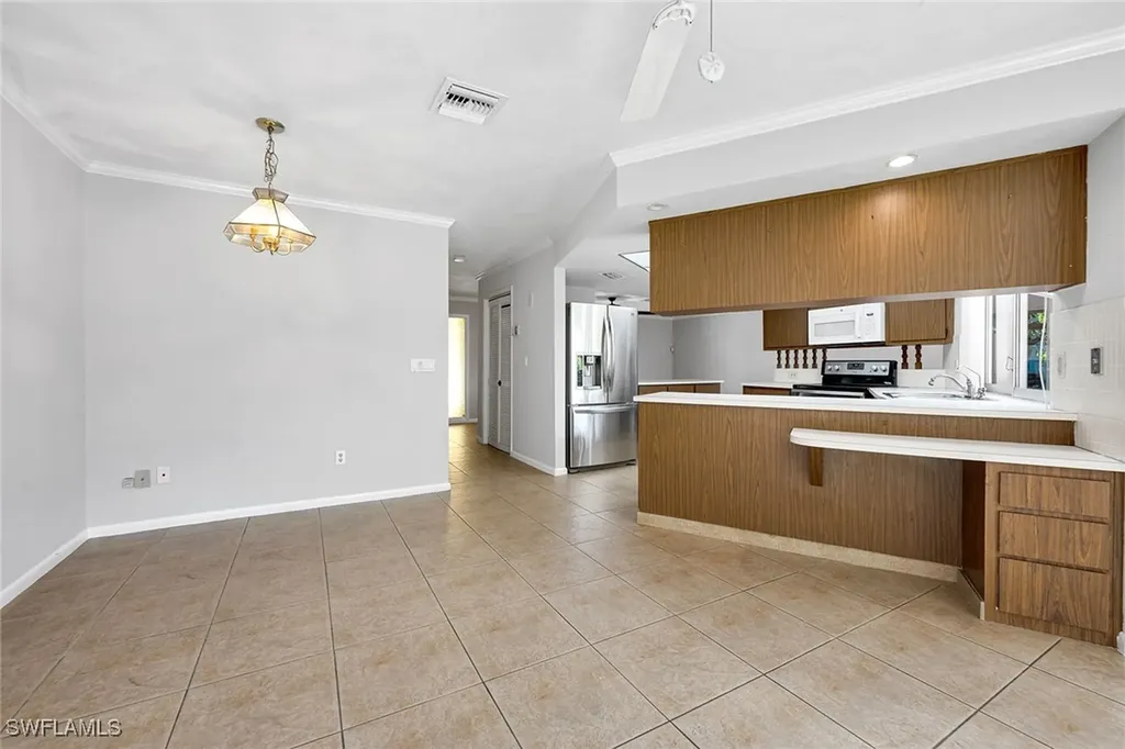 590 Fieldstone Drive Marco Island FL 34145