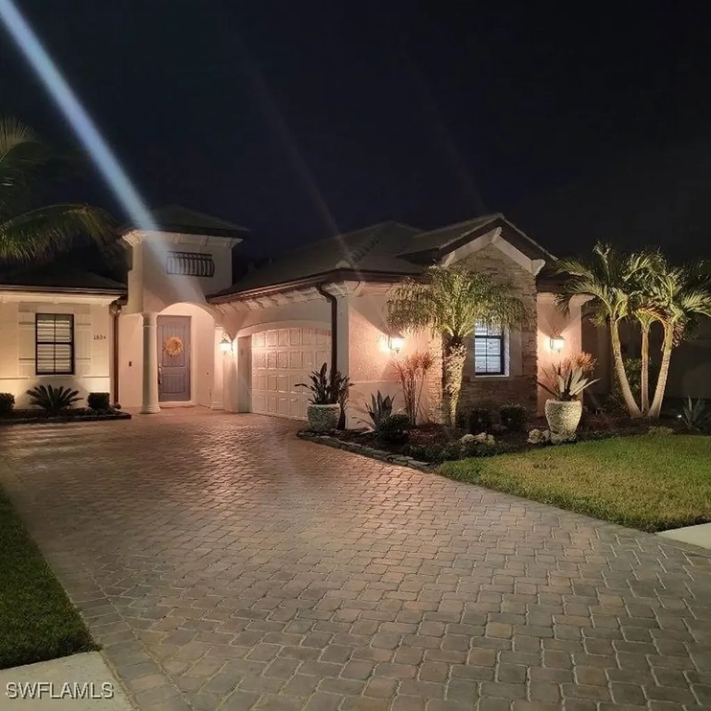 1834 Mustique Street Naples FL 34120