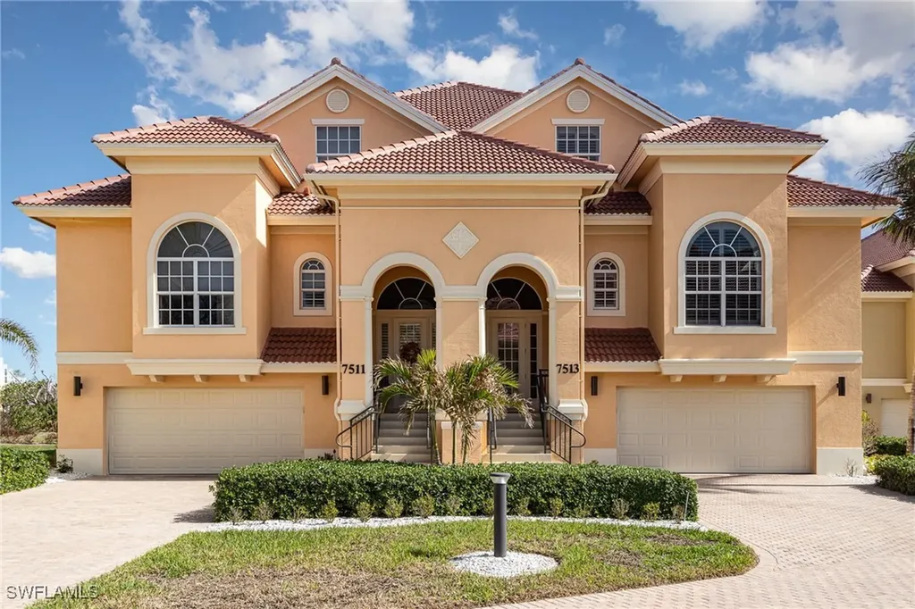 7513 Lake Valencia Court Fort Myers Beach FL 33931