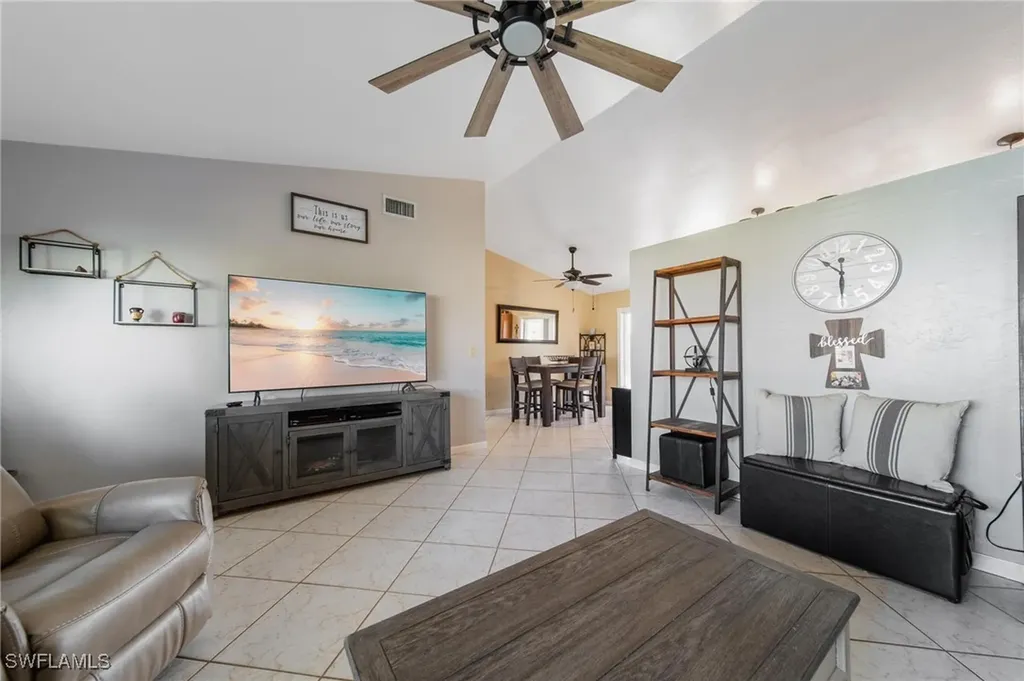 614 SW 25th Terrace Cape Coral FL 33914