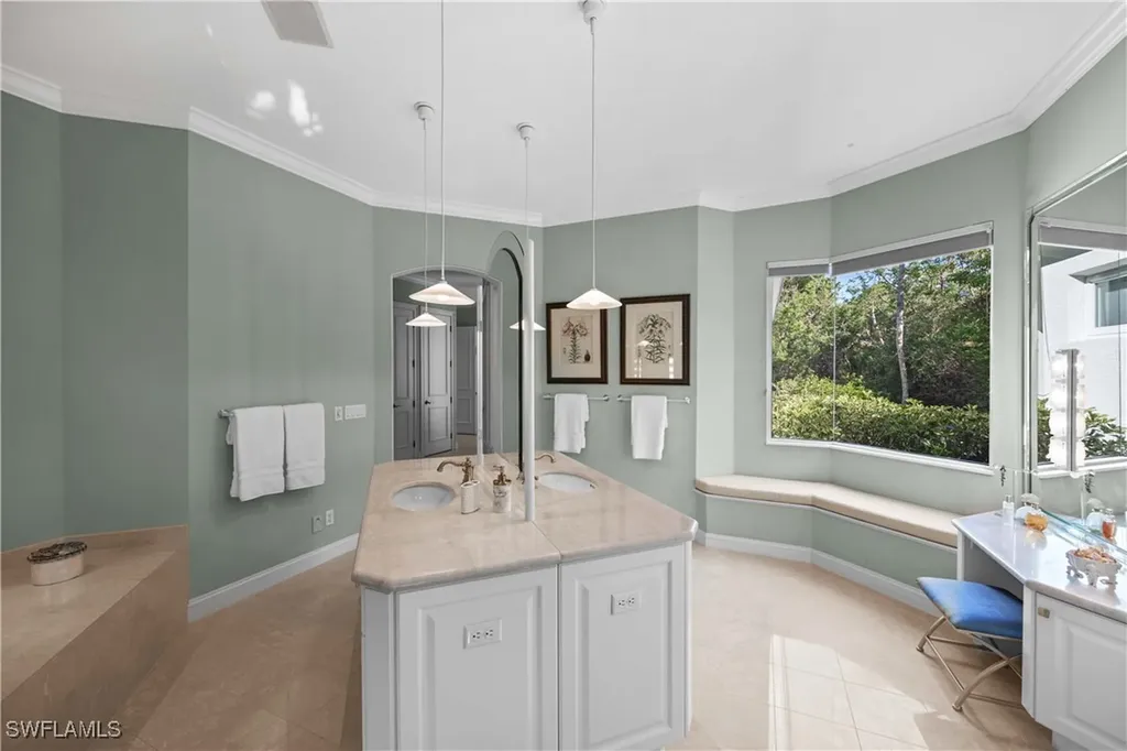 5606 Baltusrol Court Sanibel FL 33957