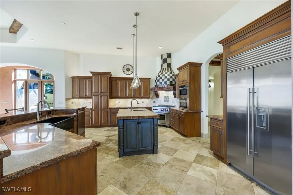 26061 Fawnwood Court Bonita Springs FL 34134