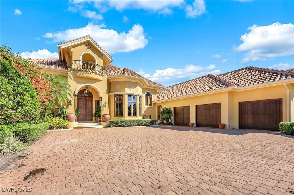 26061 Fawnwood Court Bonita Springs FL 34134