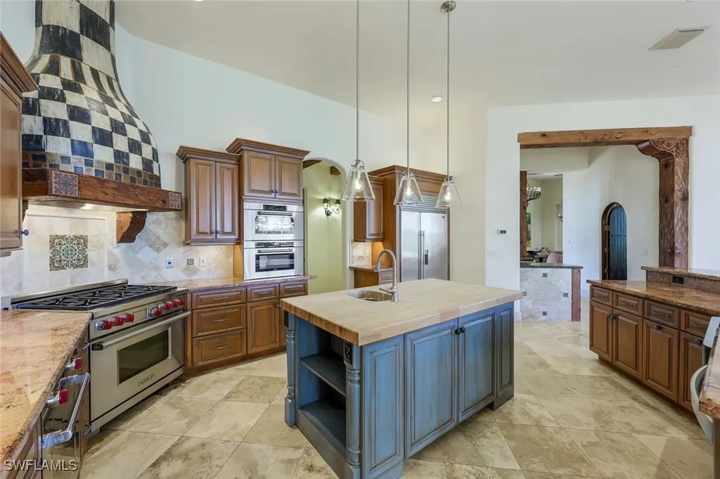 26061 Fawnwood Court Bonita Springs FL 34134