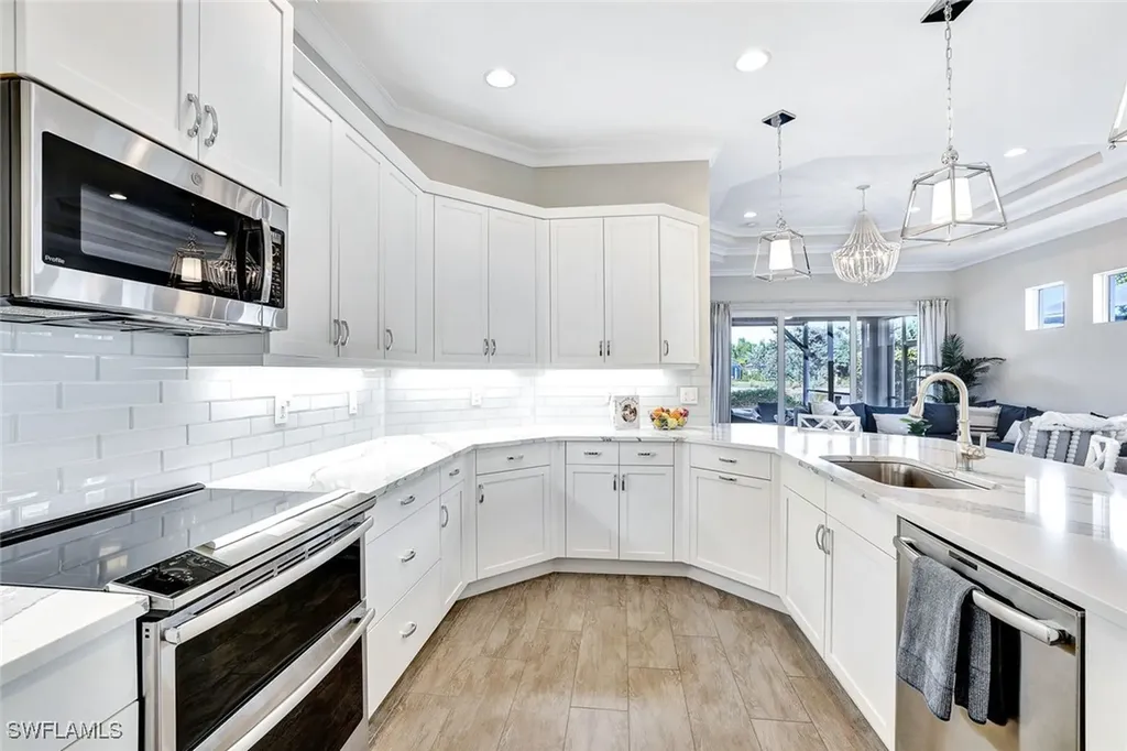 5701 Highbourne Drive Naples FL 34113