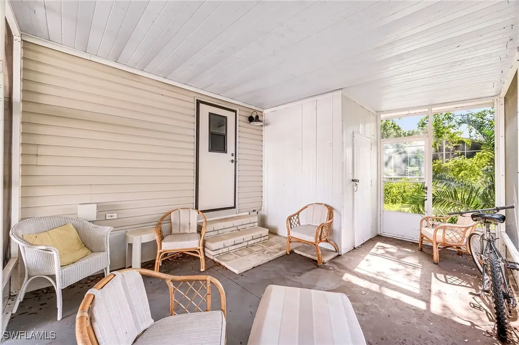 160 Sugar Loaf Lane Naples FL 34114