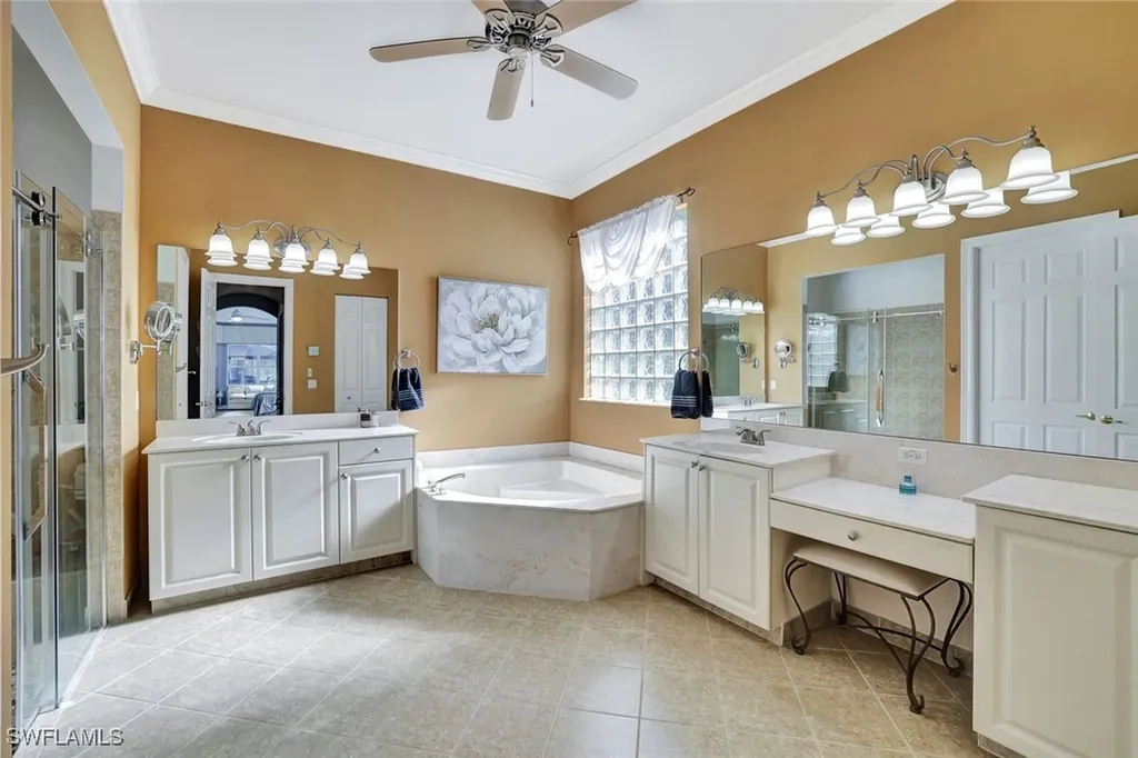 1431 King Sago Court Naples FL 34119