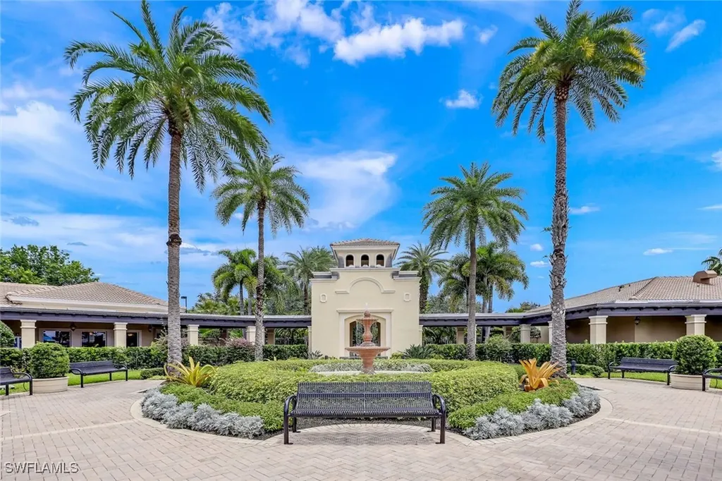 1431 King Sago Court Naples FL 34119
