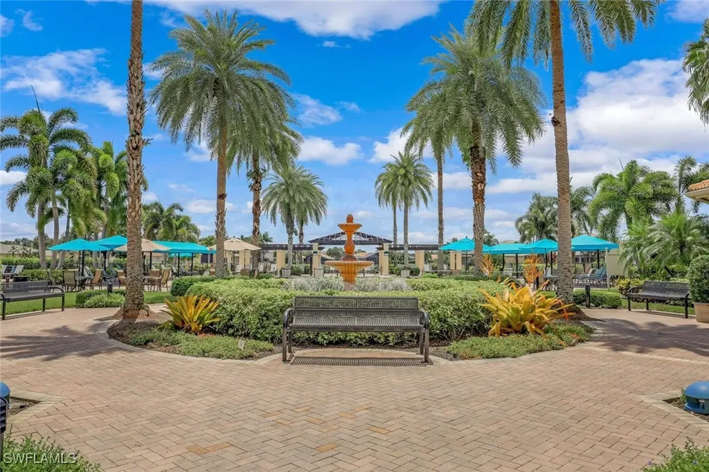 1431 King Sago Court Naples FL 34119